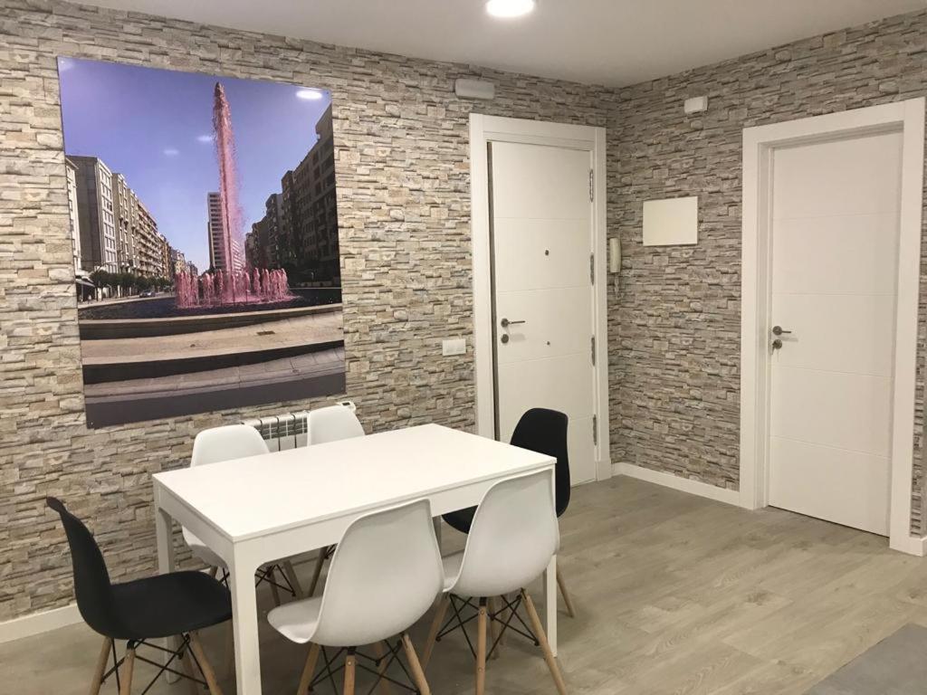 Apartamento Expectacular,Centrico,Nuevo 5 Min A Pie De La Laurel Vivienda De Uso Turistico Logrono Bagian luar foto